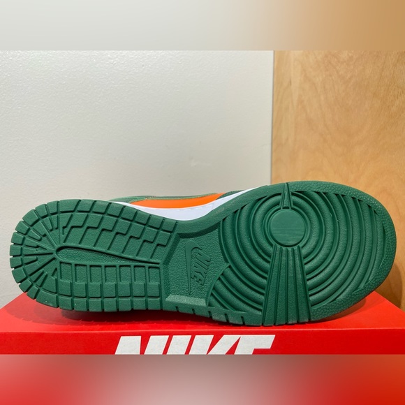 Nike Dunk Low Miami Hurricanes - Picture 3 of 4